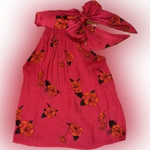 Sleeveless Tie Neck Halter Top